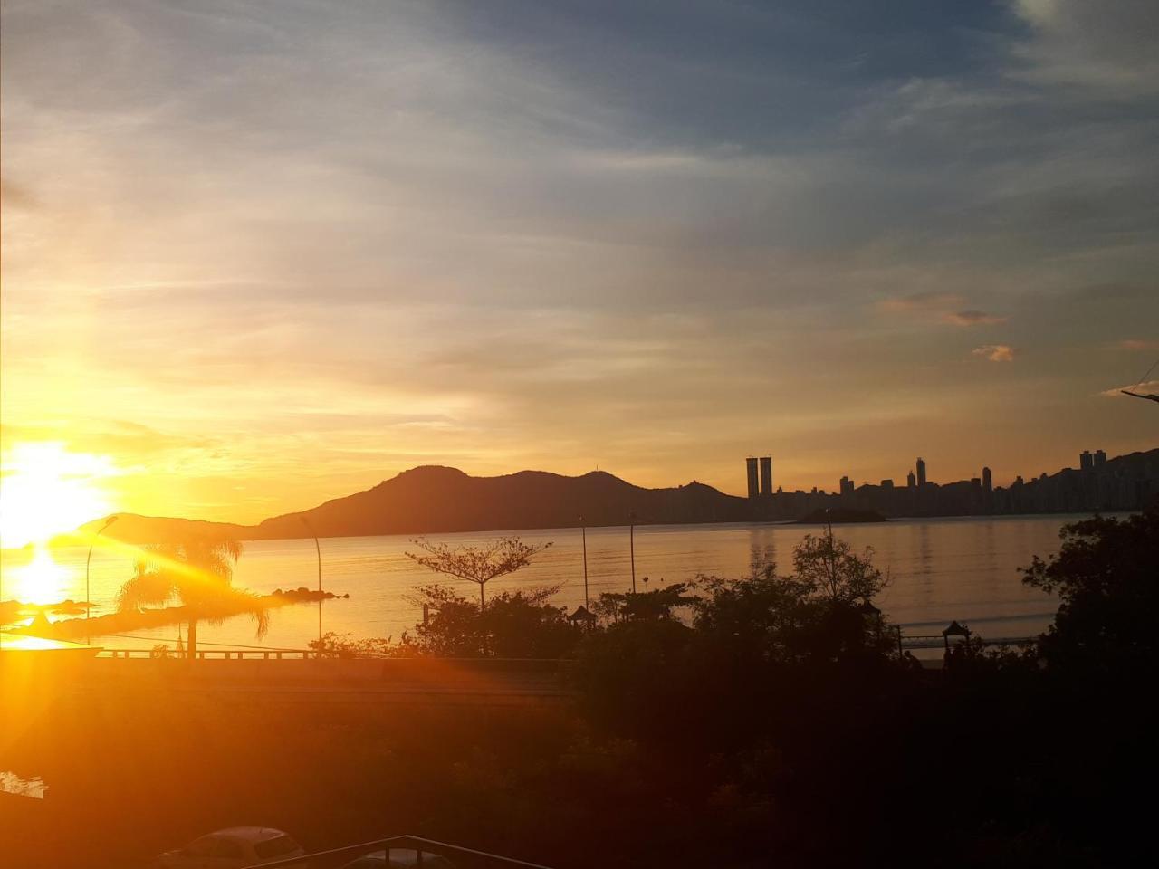 Apartamento Beira Mar Balneário Camboriú Екстериор снимка